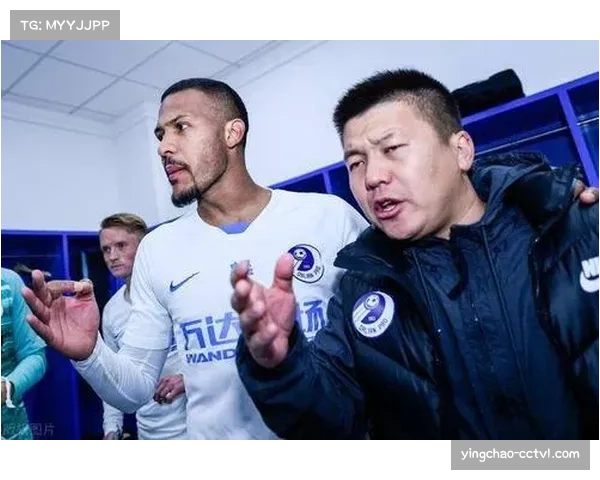 通讯:赛季收官阶段,保级球队更衣室内的紧张与希望 通讯:赛季收官阶段,保级球队更衣室内的紧张与希望